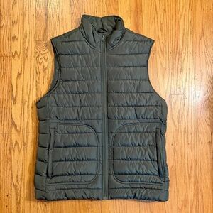 Banana Republic Men's Dark Green Quilted Vest